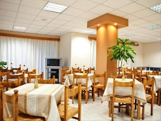 Hotel Venetia بيرديكا المظهر الخارجي الصورة